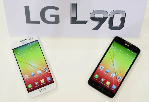 LG L90 photo 2