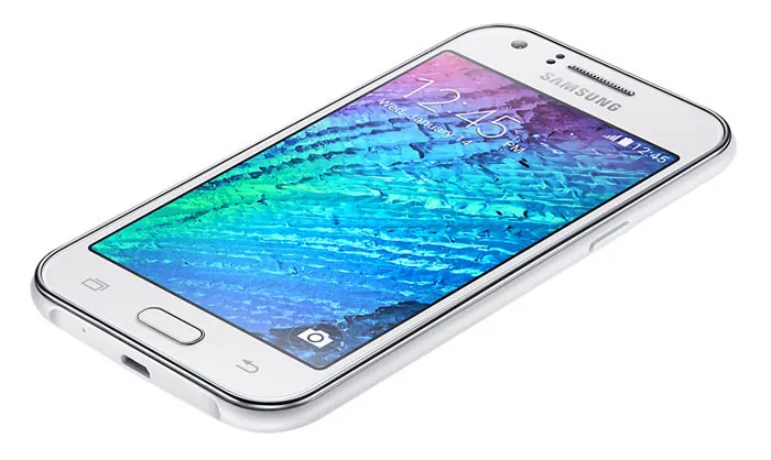Samsung Galaxy J1 photo 2