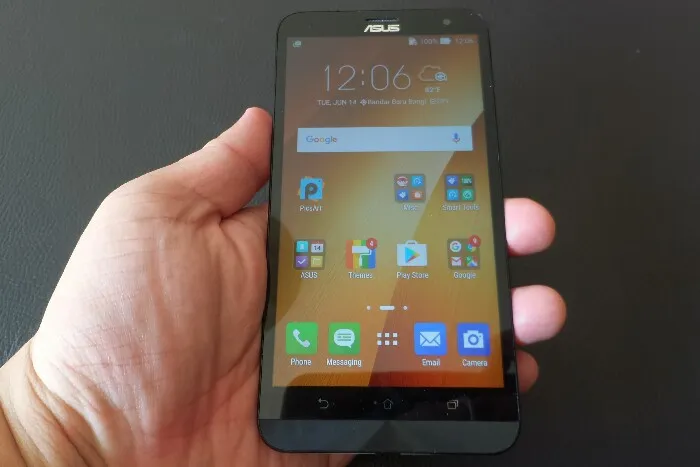 ASUS ZenFone 2 photo 4