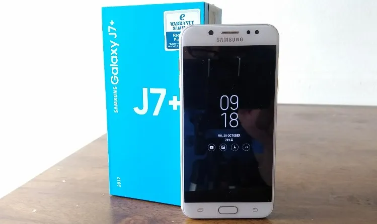 Samsung Galaxy J7 photo 3