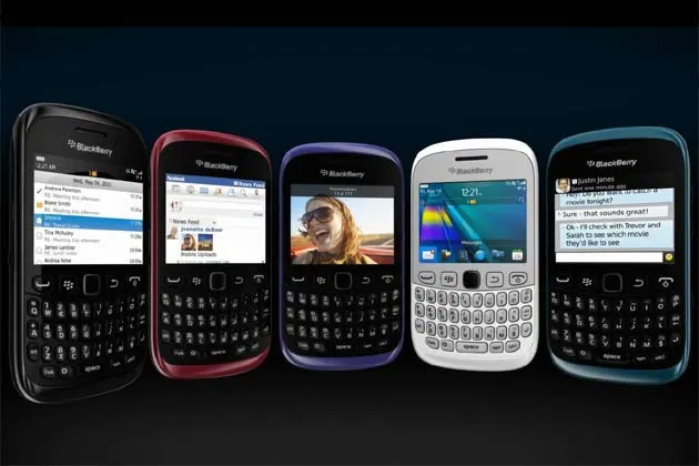 BlackBerry Curve 9320 photo 3