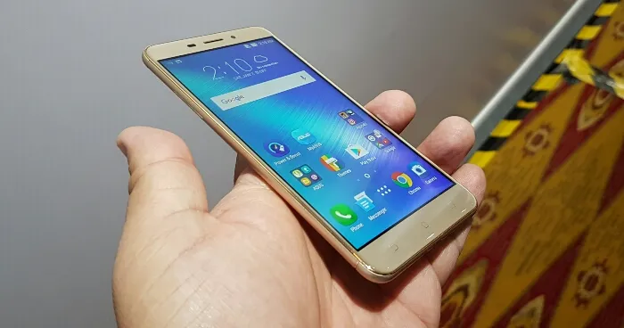 Asus Zenfone 3 Laser photo 3